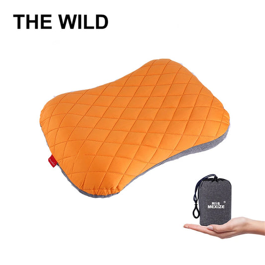 Orange quilted seat cover with gray border and small black bag labeled 'MEIZE' on a white background.